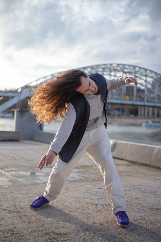 Théophile Bensusan chorégraphe ateliers artistiques Danse en Seine 2021